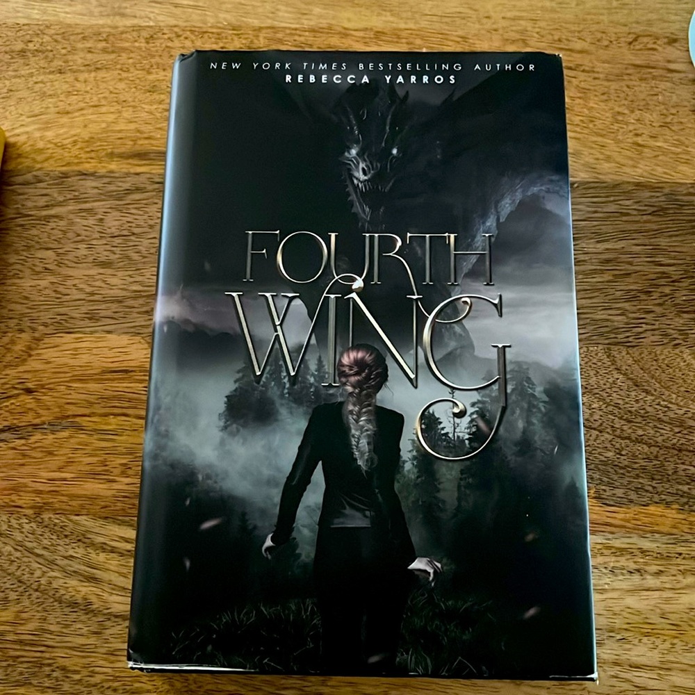 Fourth Wing probably smut special edition